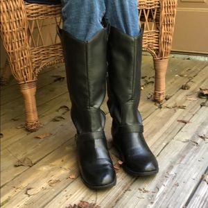 Black riding boots